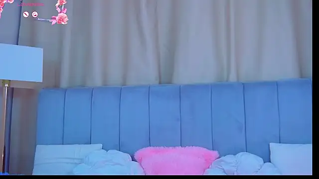 barbie_blond_ - Barbie_Blond_'s free webcam