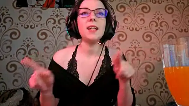 isasantella - IsaSantella's free webcam