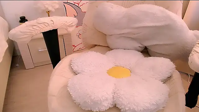 Ann__Cute live sex cam