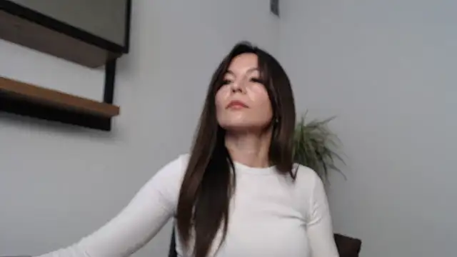 veronichkaaa - Veronichkaaa's free webcam - UK Sex Cams