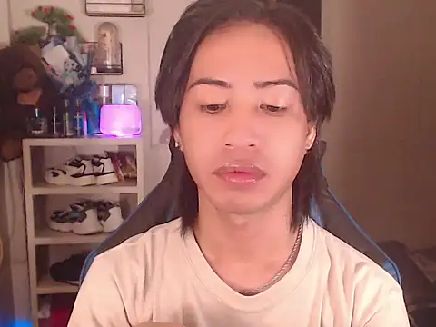 Erin_23 live sex cam