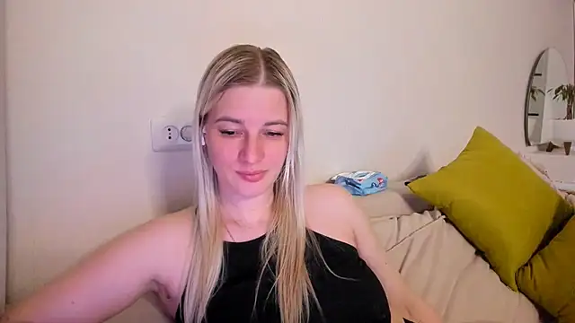 the_golden_woman - THE_GOLDEN_WOMAN's free webcam