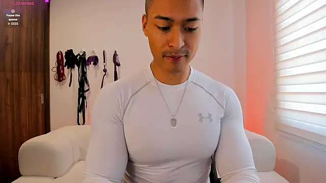 abu_dhabi_21 (M twink) - cum-clouds and ass-屁股精液和云