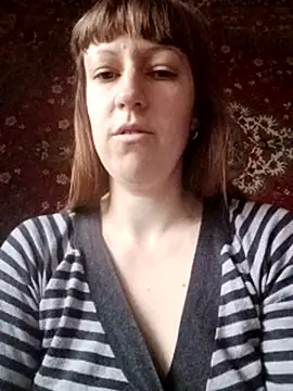 calibers2932 - Calibers2932's free webcam