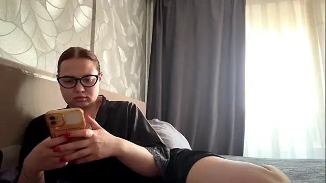 emely_cute - Emely_Cute's free webcam