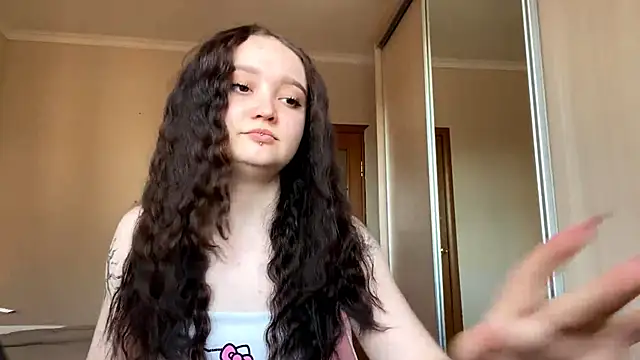 trulaphay - TrulaPhay's free webcam