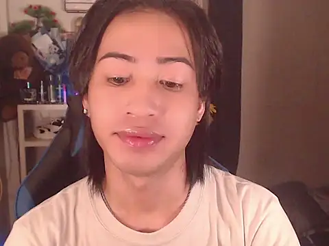 Erin_23 live sex cam