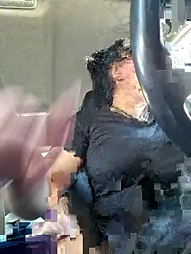 Webcam Model (SEXY-ZOE) is live