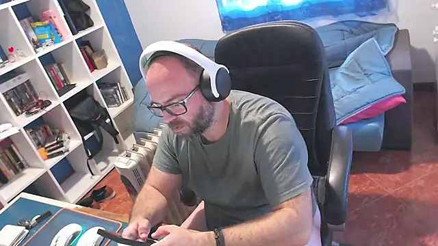 ravingr4d4 - Ravingr4d4's free webcam - UK Sex Cams