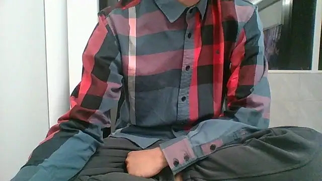 nole_china7 (Ask my age) - talk / fun / cum