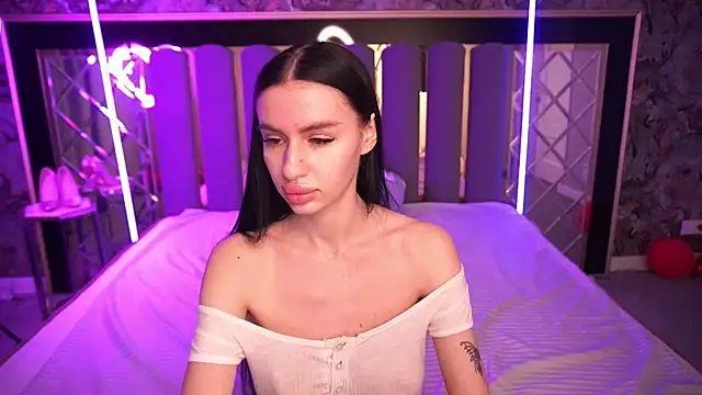 snow_whiteeex - Snow_WhiteeeX's free webcam - UK Sex Cams