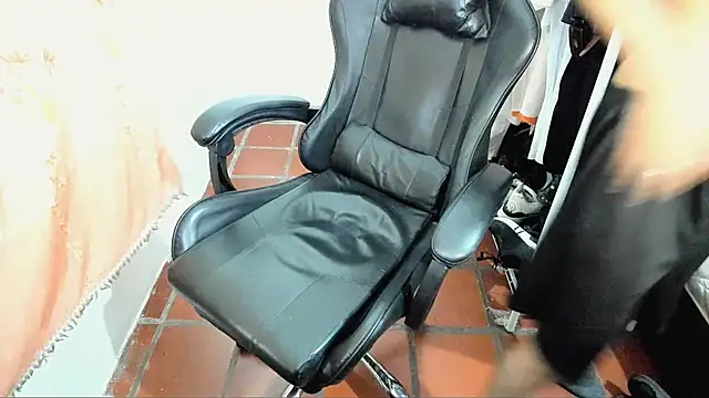 leal_777 - Leal_777's free webcam - UK Sex Cams