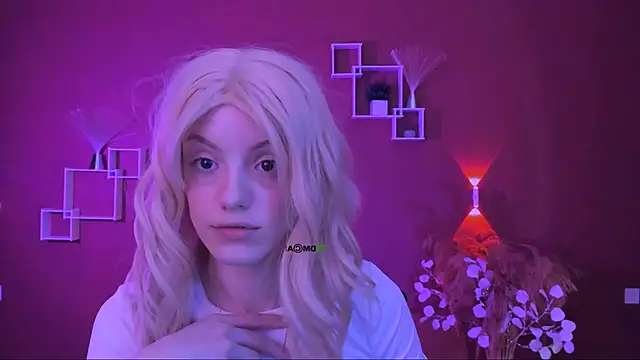 mia_starrr_ - Mia_starrr_'s free webcam - UK Sex Cams