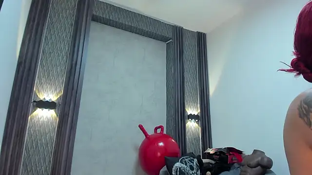 selene_red_ - Selene_red_'s free webcam - UK Sex Cams