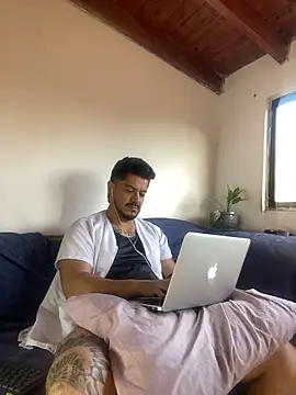 andressmith__ - AndresSmith__'s free webcam - UK Sex Cams