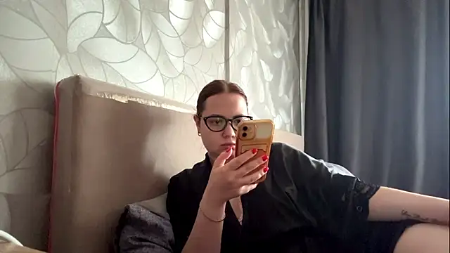 emely_cute - Emely_Cute's free webcam