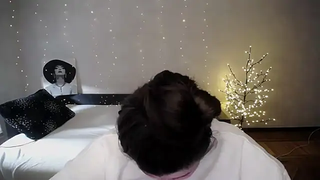 emily_mo - Emily_Mo's free webcam - UK Sex Cams