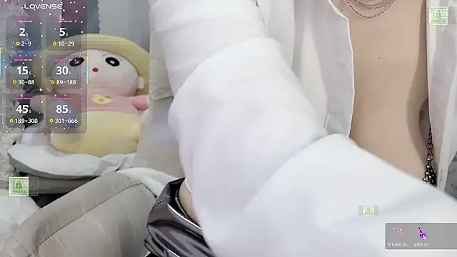 美女Yoyo_520在线直播