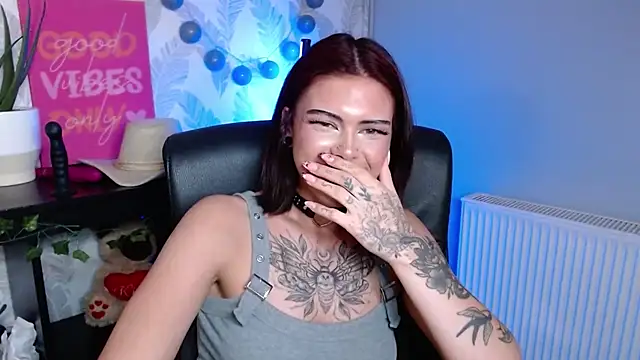 nova_sin - Nova_SIN's free webcam