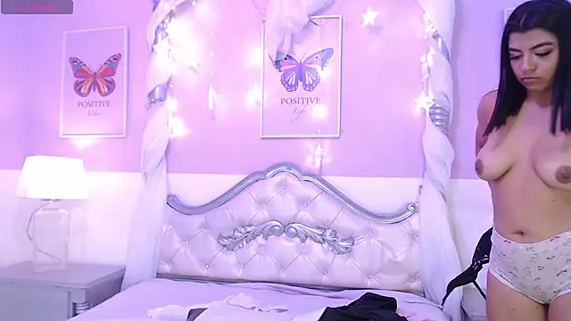 alinamorris - AlinaMorris's free webcam