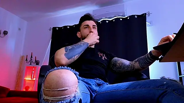 mightyaaron66 (M young) - 𖤐🔥 parTy Time ,House parTy  !  💨𖤐