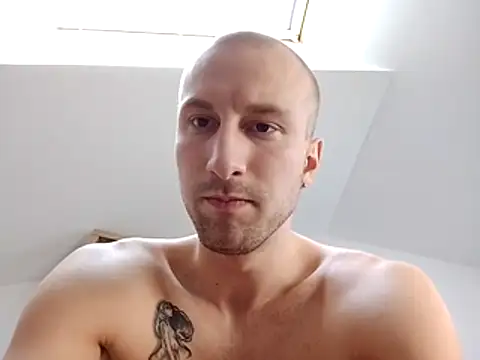 elias_sportss (M young) - Play with doll! Fuck her!