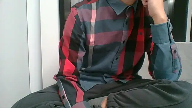 nole_china7 (Ask my age) - talk / fun / cum