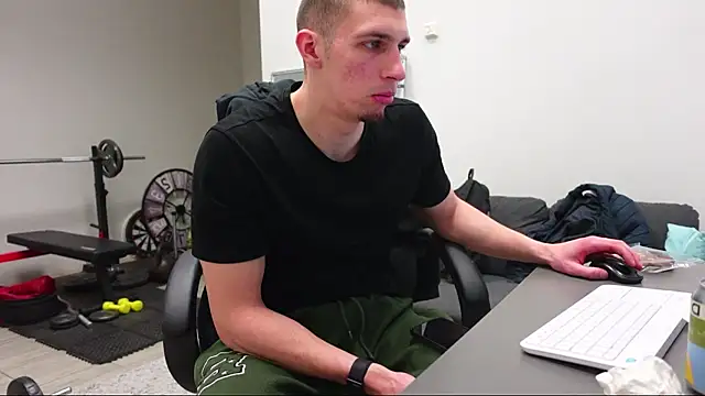 ryan_dozer (M young) - goal is to find naughty and horny people