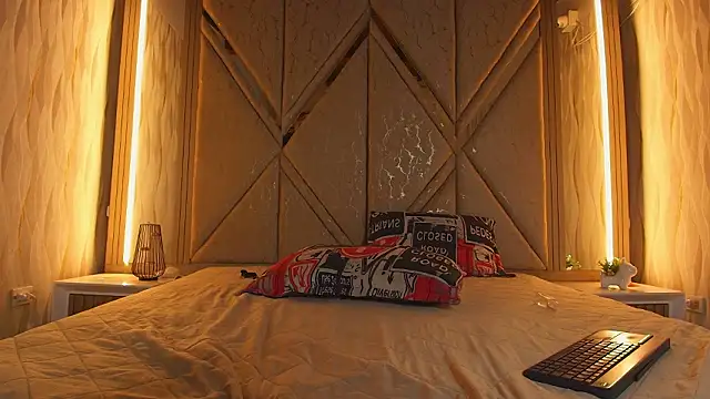 hotcouple_222 - Hotcouple_222's free webcam