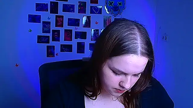 kitty_mia_kitty - Kitty_Mia_Kitty's free webcam