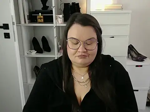 hollydancesoul - HollyDanceSoul's free webcam