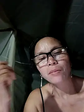 Live solo webcam of Tina6886