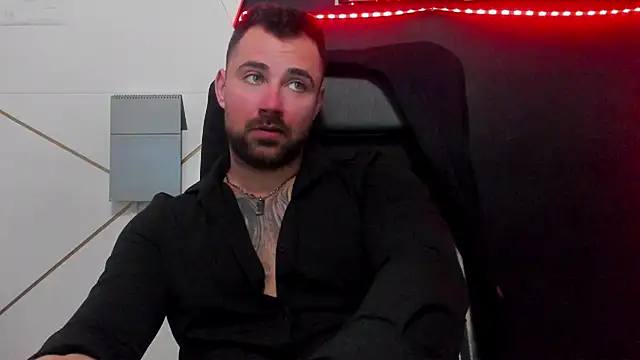 duncanstone (M young) - Jaguar style , unleash the animal !