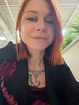 rosiesecret (F young) - Slide panties and rub fast little clit