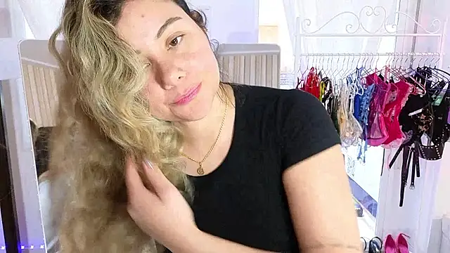 Tawny_cox live sex cam