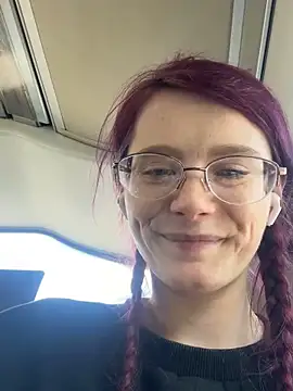 raen001 (F young) - Bj suck and ass tease with fingers 😈