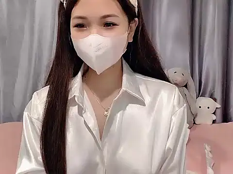 lucy681 - Lucy681's free webcam - UK Sex Cams