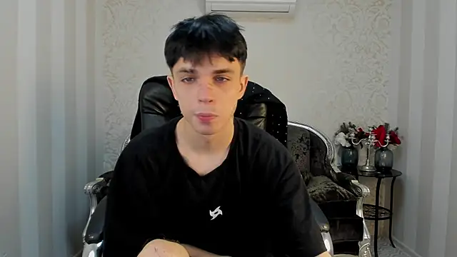 clarkbev (M twink) - Full naked + oil flex💕next -> CumShow💕