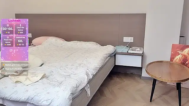 美女-ruoruo-在线直播