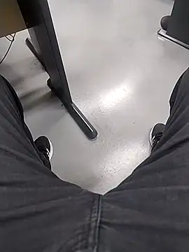 engineer_1980 (Ask my age) - Bater punheta