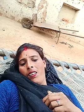 Webcam Model (Arti13A)  is live.Free join now!