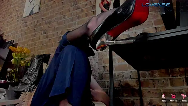 mrsvenus - MrsVenus's free webcam - UK Sex Cams