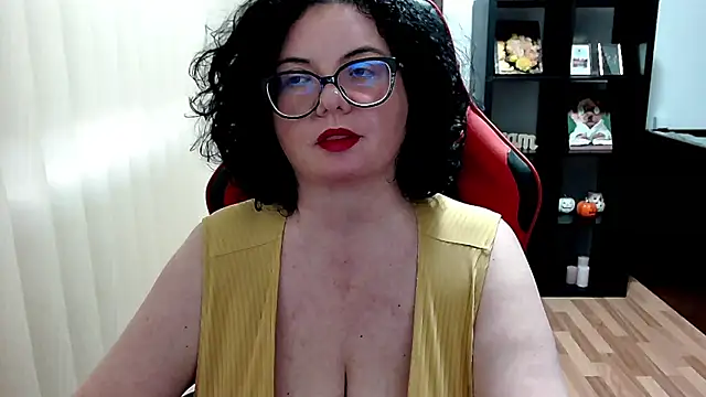 misstroublle - MissTroublle's free webcam