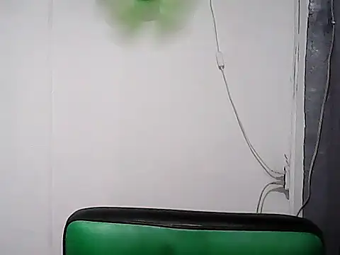 bigdicktrans - BigDickTrans's free webcam - UK Sex Cams