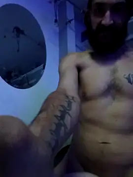 lovelost310 - Lovelost310's free webcam - UK Sex Cams