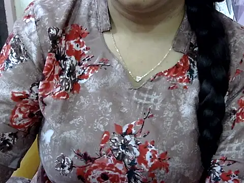 cute_aliyaa - Cute_Aliyaa's free webcam - UK Sex Cams