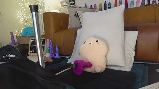 taylorlove303 (F young) - ✨ Squirt at goal ✨