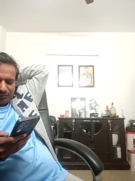 vardh033 (Ask my age) - hard dick show and ass full nude and gym