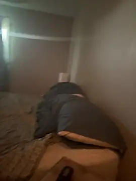 T-MarriedAndMessy-K webcam