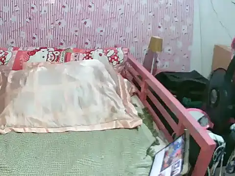 pinaypussy27 (F young) - rub pussy with oil